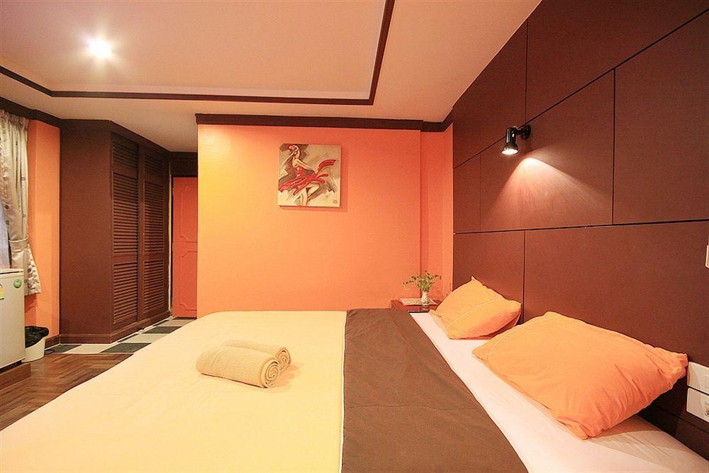 The Palm Delight Lodge Praia de Jomtien Exterior foto
