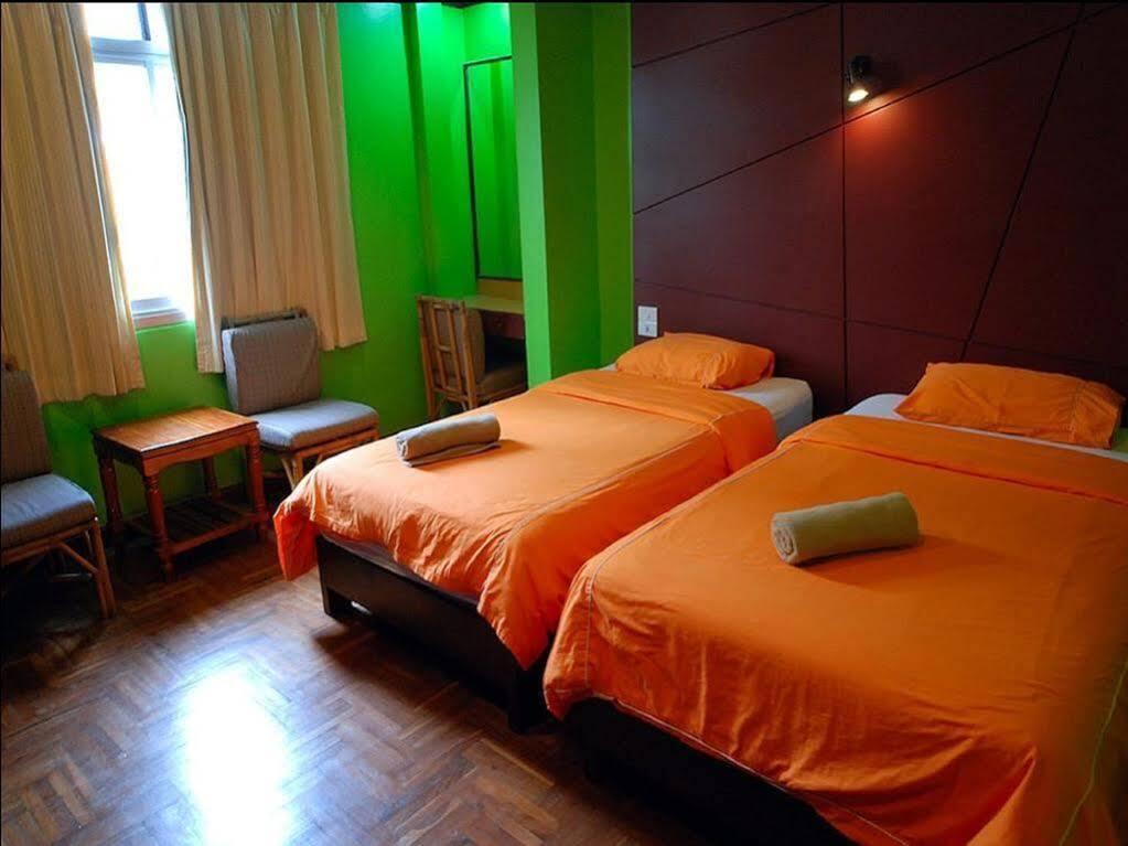 The Palm Delight Lodge Praia de Jomtien Exterior foto